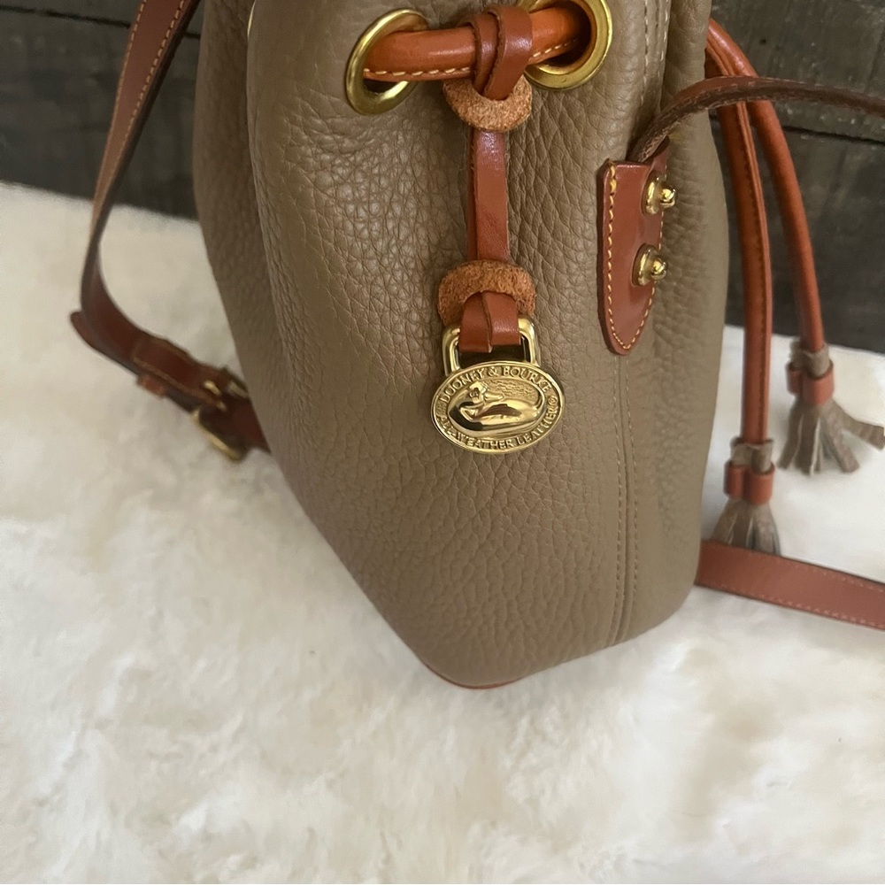DOONEY & BOURKE Vintage Small Bucket Drawstring Adjustable Strap - Picture 2 of 14
